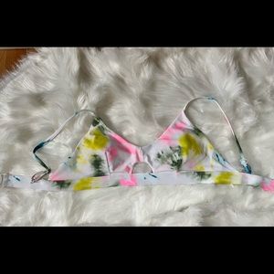 Womens size M bathing suit top